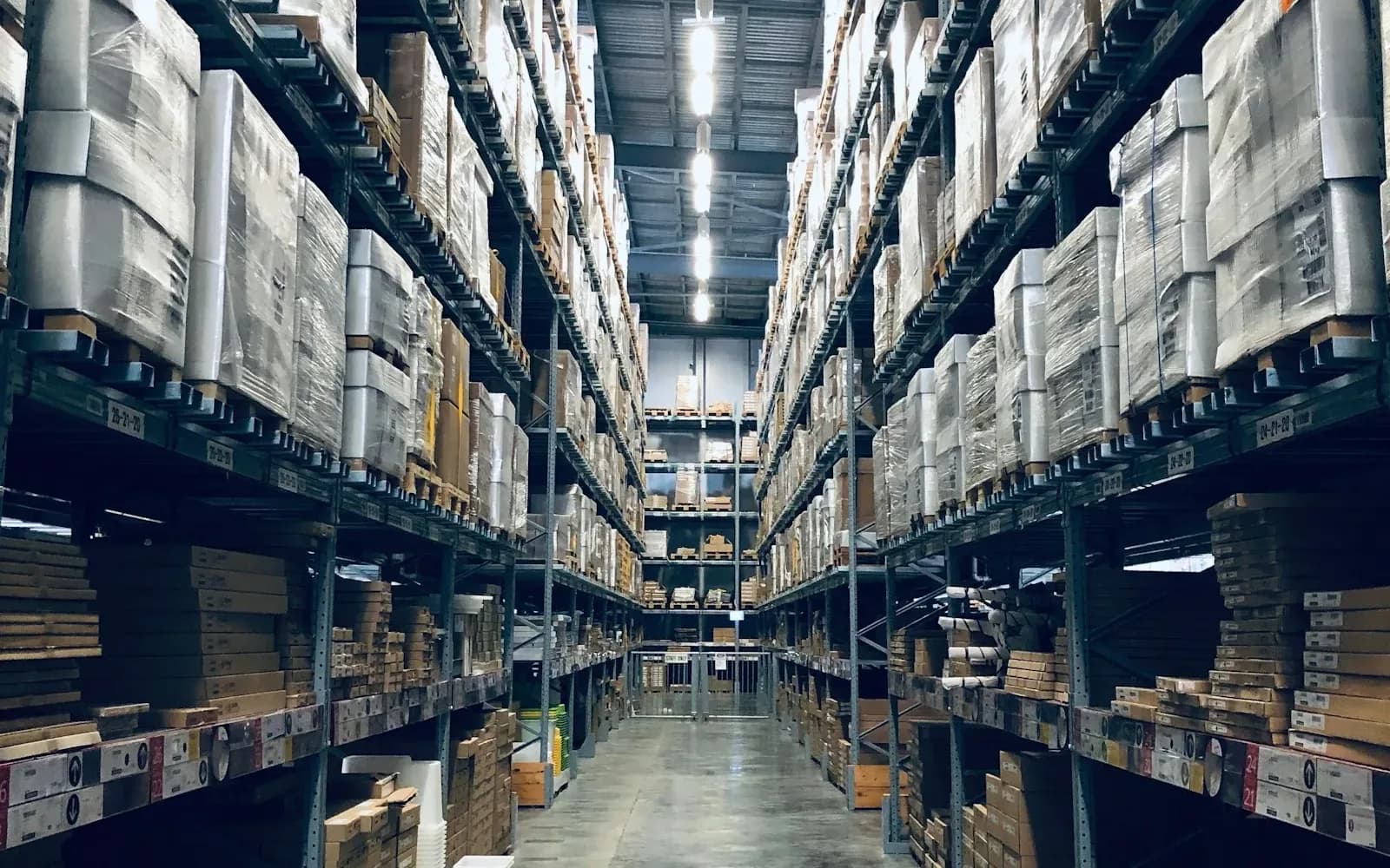 International courier warehouse inventory